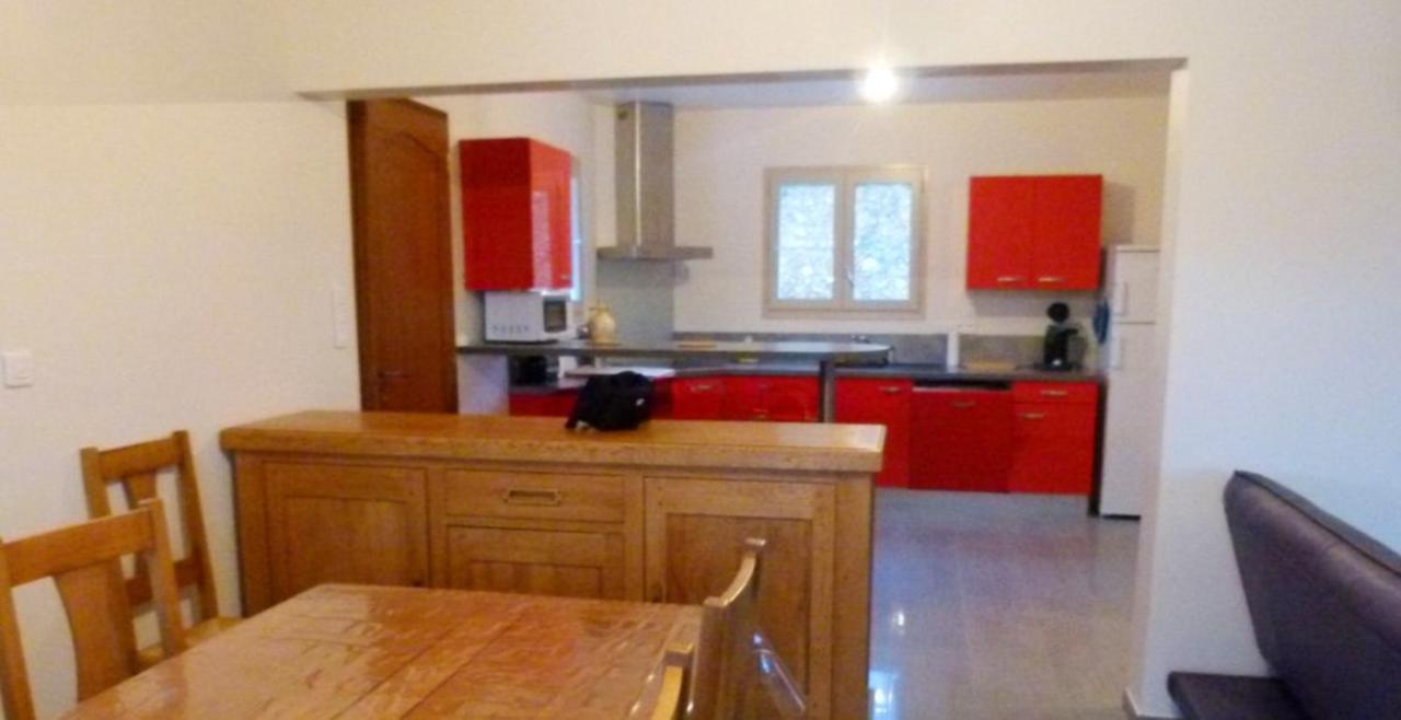 Maison Accueillante A Nant Avec Piscine Partagee Εξωτερικό φωτογραφία
